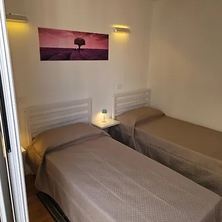 Apartment Tapis *
